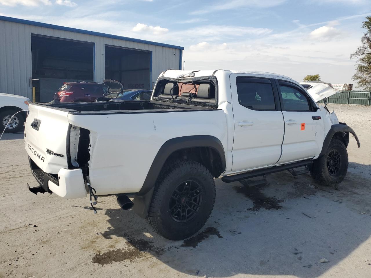Изображение 3 2020 TOYOTA TACOMA DOUBLE CAB 2020 с VIN 5TFCZ5AN5LX217937