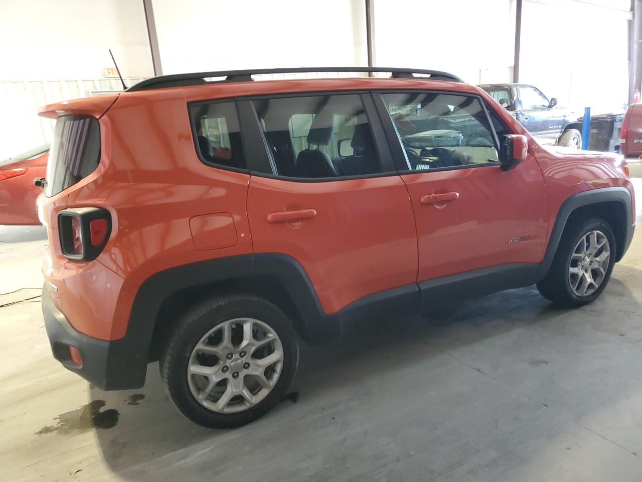 Image 3 of 2018 JEEP RENEGADE LATITUDE 2018 with VIN ZACCJABBXJPH33344