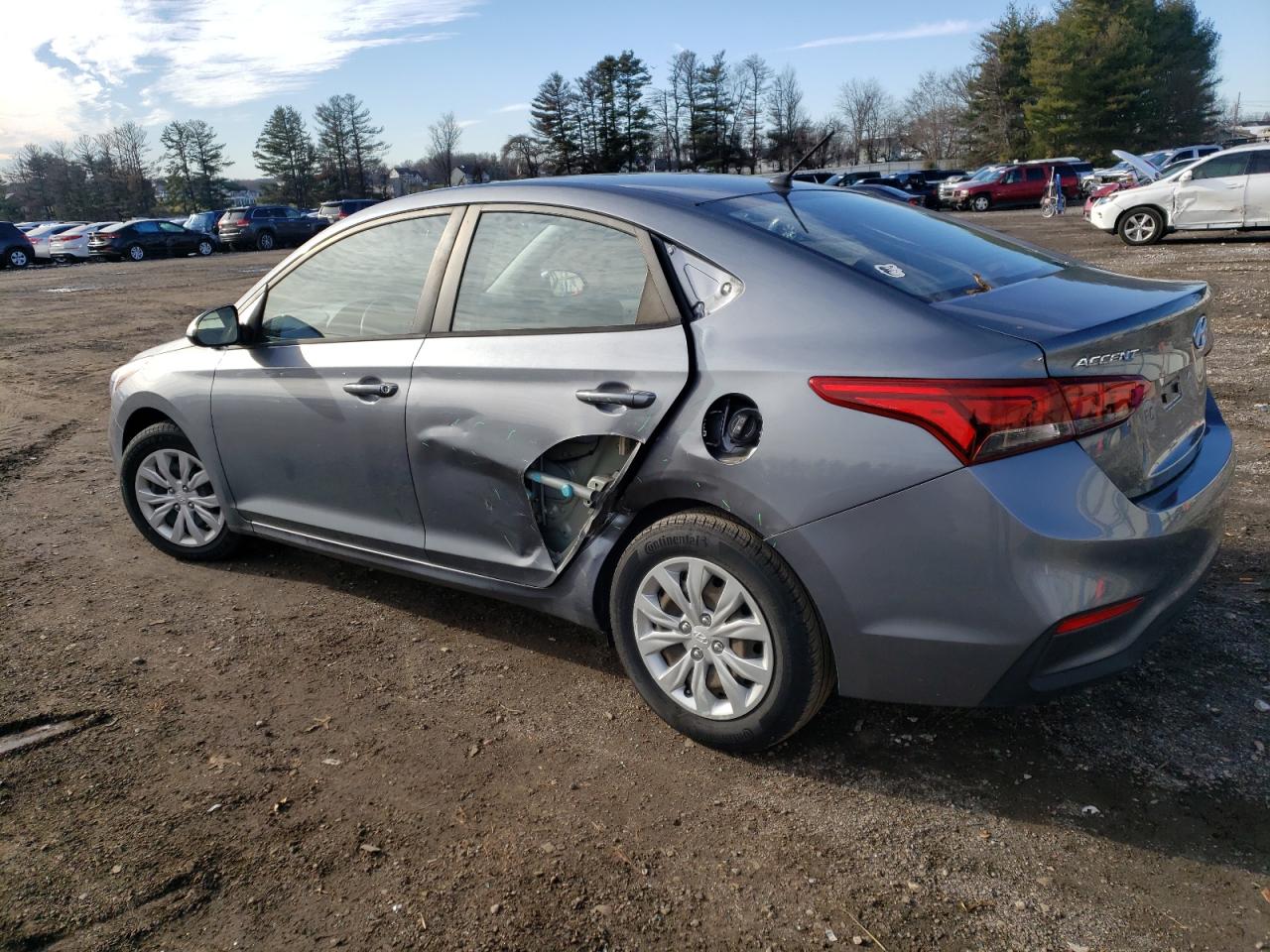 Image 2 of 2019 HYUNDAI ACCENT SE 2019 with VIN 3KPC24A37KE062917