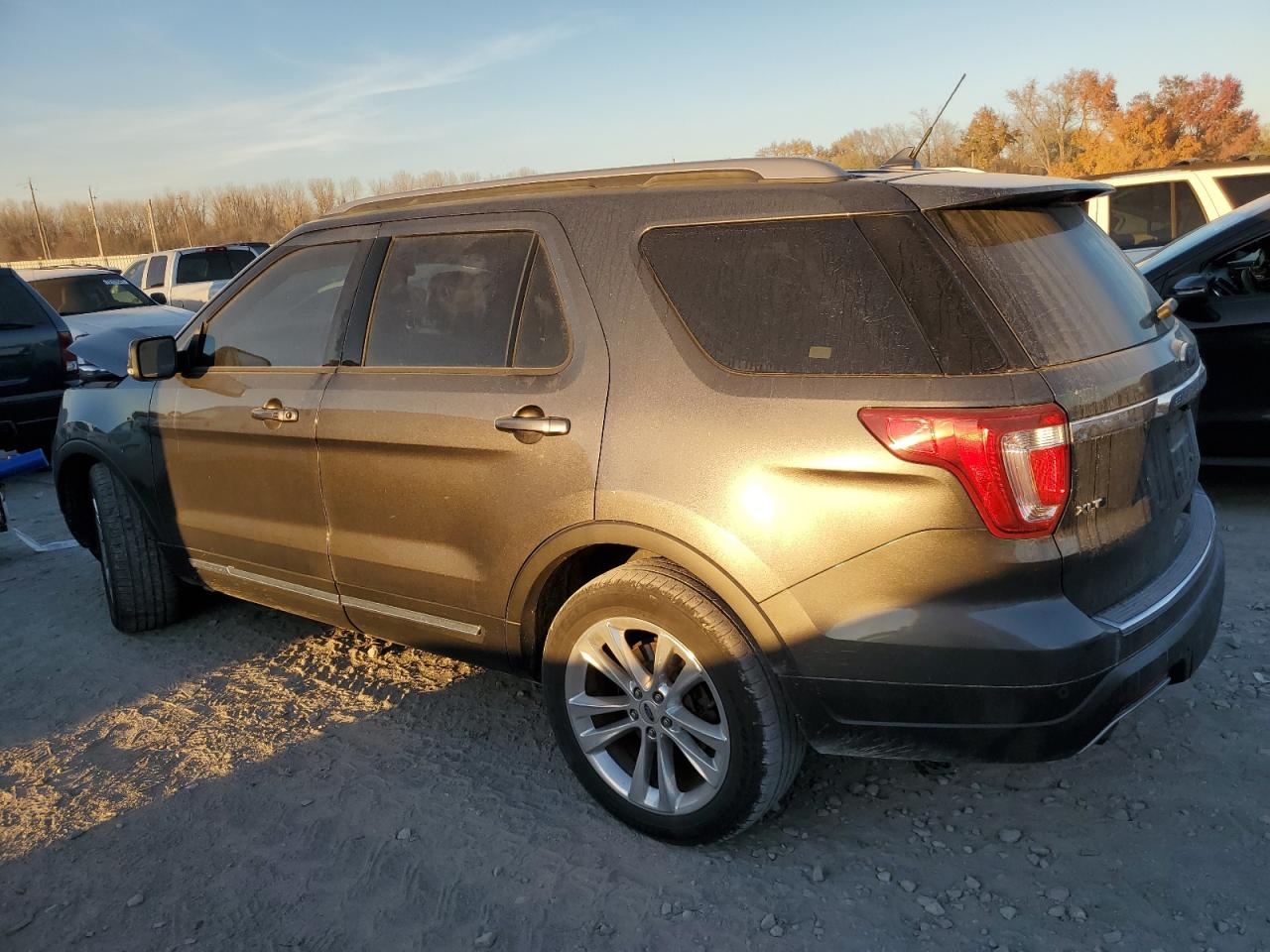 Obraz 2 z 2018 FORD EXPLORER XLT 2018 z VIN 1FM5K7D86JGB89122