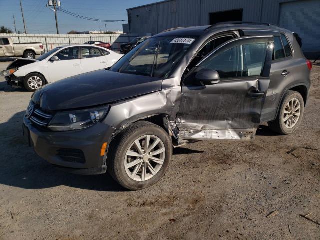 Obraz 1 z 2018 VOLKSWAGEN TIGUAN LIMITED  2018 z VIN WVGAV7AX8JK000775