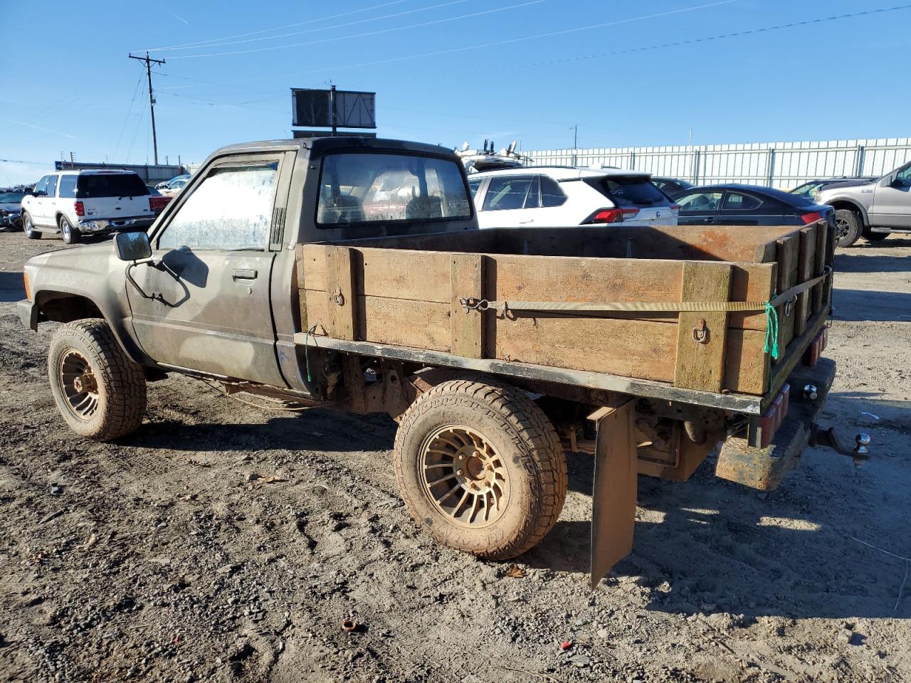 Image 2 of 1984 TOYOTA PICKUP RN60 1984 with VIN JT4RN60R3E5005293
