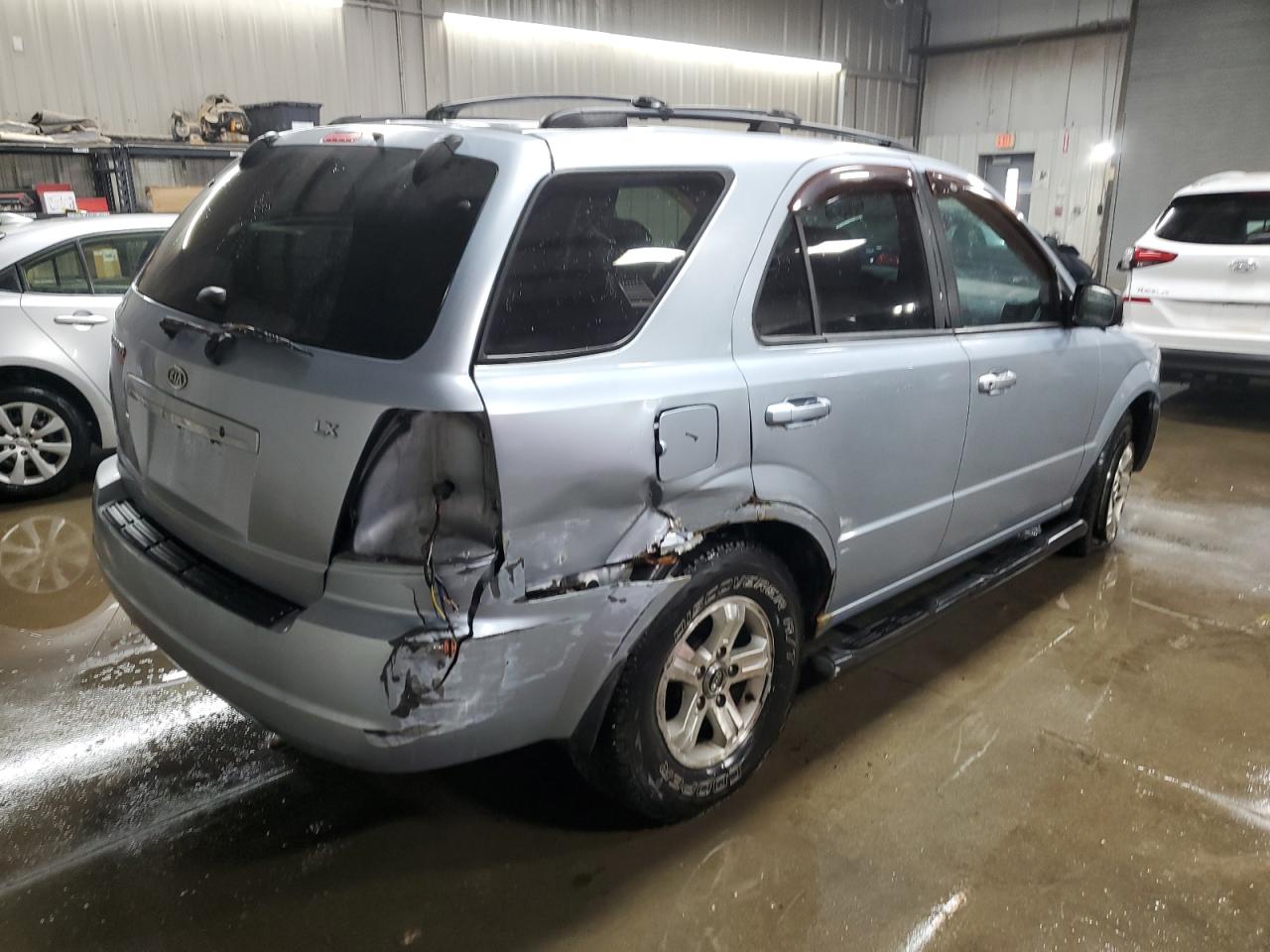 Изображение 3 2005 KIA SORENTO EX 2005 с VIN KNDJC733355458118