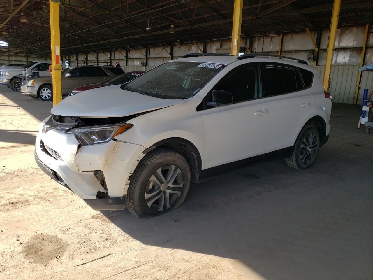 Image 1 of 2018 TOYOTA RAV4 LE 2018 with VIN JTMZFREV3JJ194498