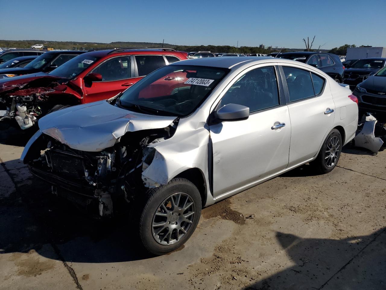 Изображение 1 2017 NISSAN VERSA S 2017 с VIN 3N1CN7AP6HK424843