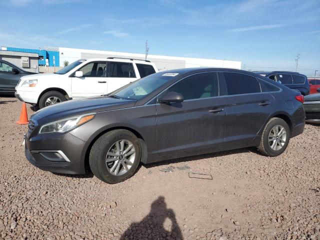 Obraz 1 z 2017 HYUNDAI SONATA SE 2017 z VIN 5NPE24AF6HH545225
