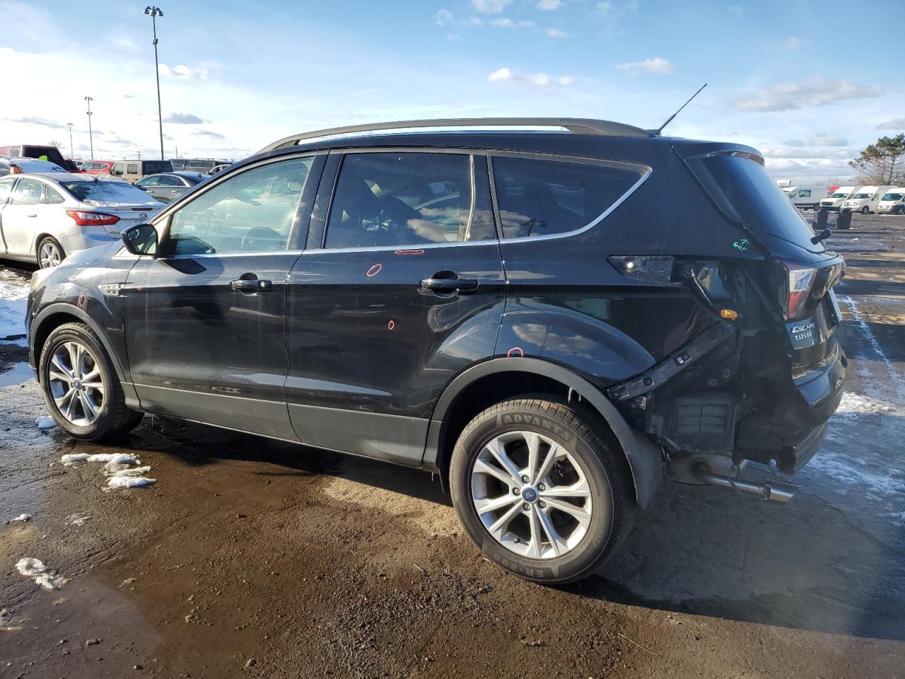 Image 2 of 2018 FORD ESCAPE SE 2018 with VIN 1FMCU0GD3JUC74678