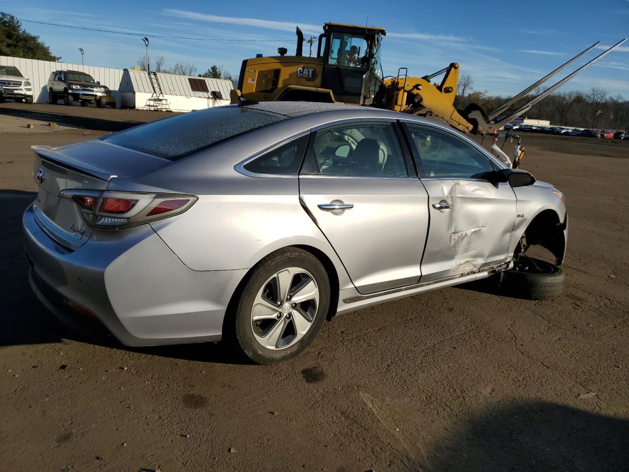 Изображение 3 2016 HYUNDAI SONATA HYBRID 2016 с VIN KMHE34L15GA023413