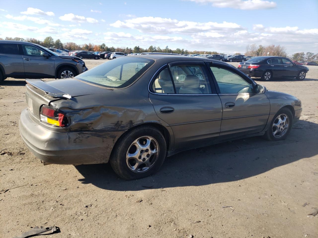 Image 3 of 1998 OLDSMOBILE INTRIGUE GL 1998 with VIN 1G3WS52K1WF379080