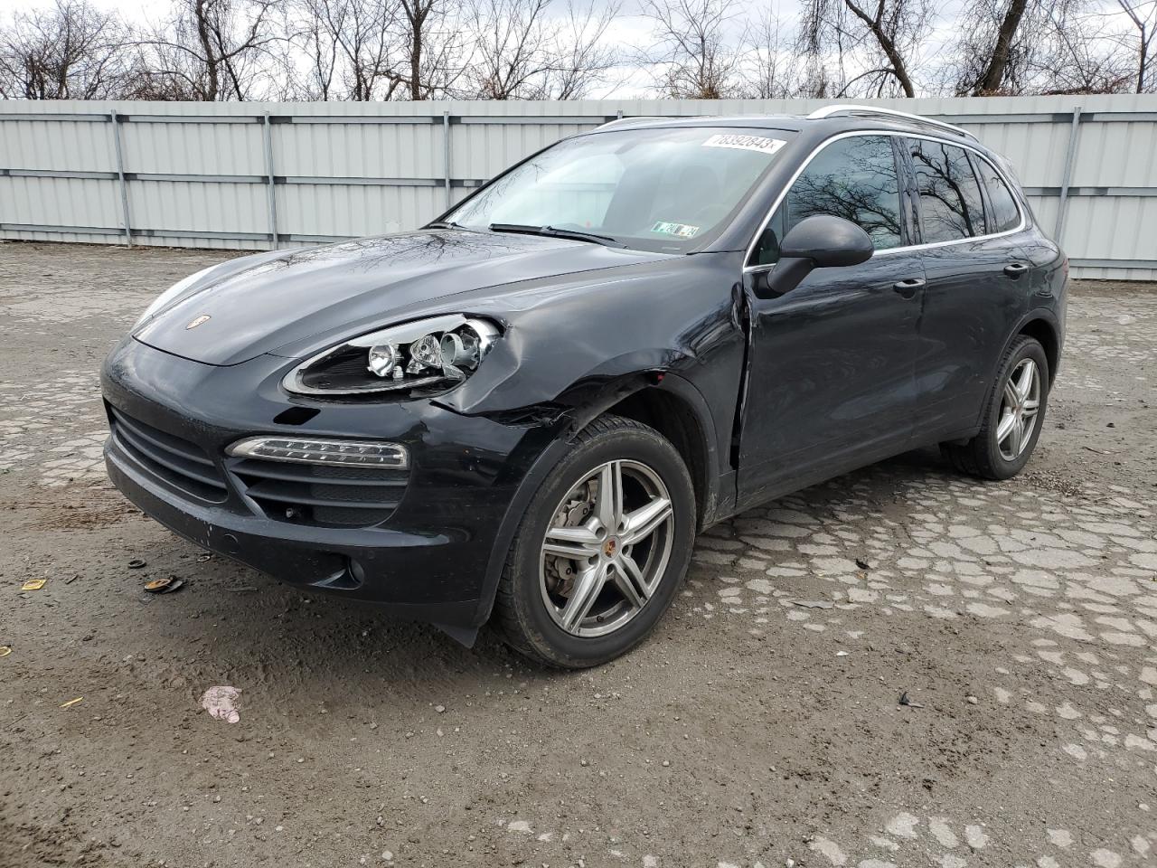 2013 PORSCHE CAYENNE S 2013 image