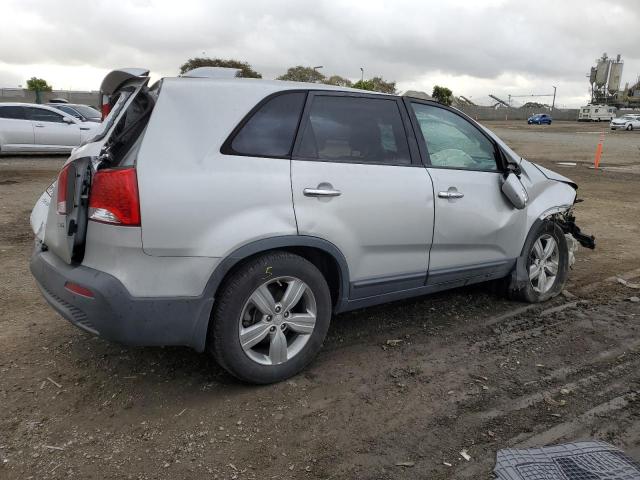 Obraz 3 z 2013 KIA SORENTO EX 2013 z VIN 5XYKU3A25DG374456