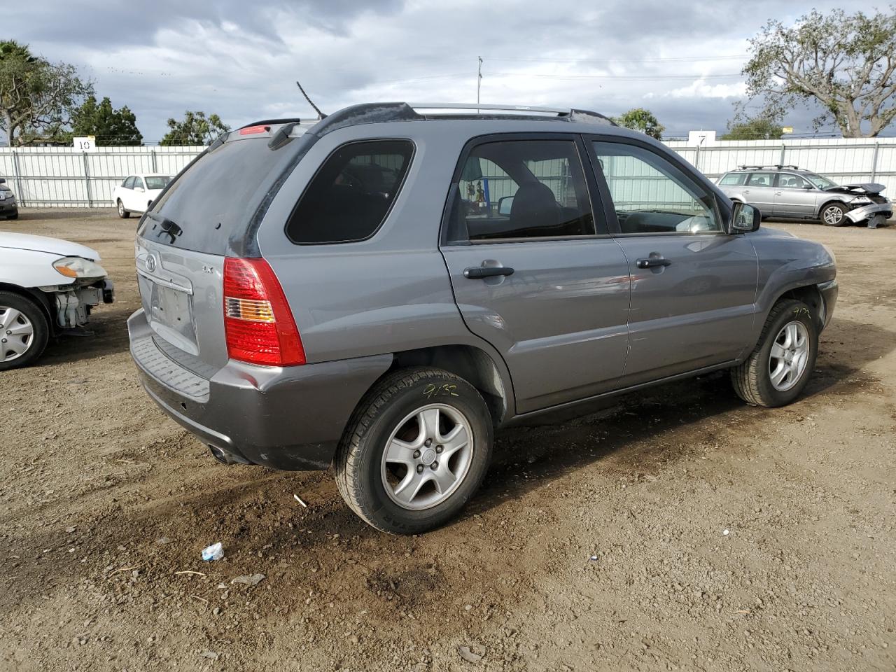 Obraz 3 z 2008 KIA SPORTAGE LX 2008 z VIN KNDJF724187465787