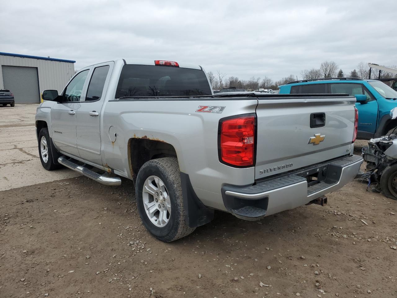 Изображение 2 2016 CHEVROLET SILVERADO K1500 LT 2016 с VIN 1GCVKREC3GZ297813