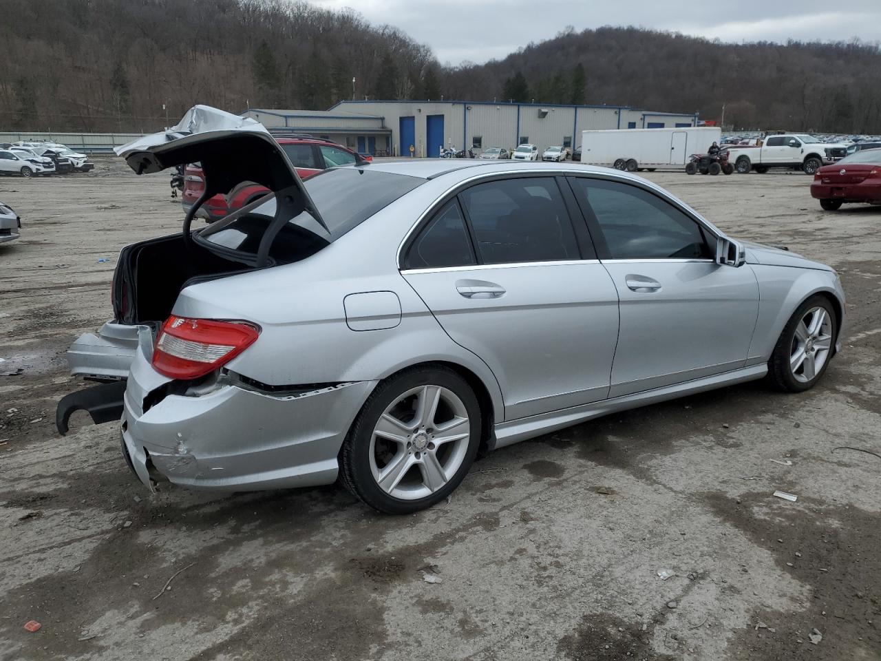Obraz 3 z 2010 MERCEDES-BENZ C 300 4MATIC 2010 z VIN WDDGF8BB5AF444568