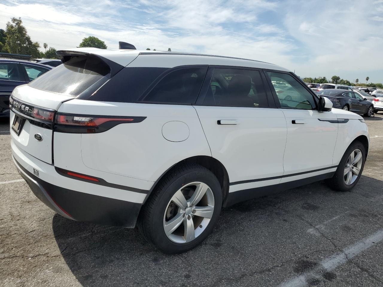 Image 3 of 2020 LAND ROVER RANGE ROVER VELAR S 2020 with VIN SALYB2FV3LA257947