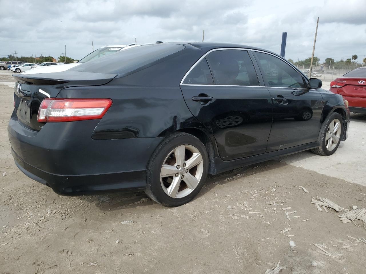 Obraz 3 z 2011 TOYOTA CAMRY BASE 2011 z VIN 4T1BF3EK1BU208351