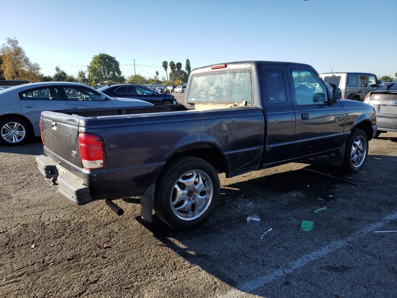 Изображение 3 2000 FORD RANGER SUPER CAB 2000 с VIN 1FTYR14C6YPA95685