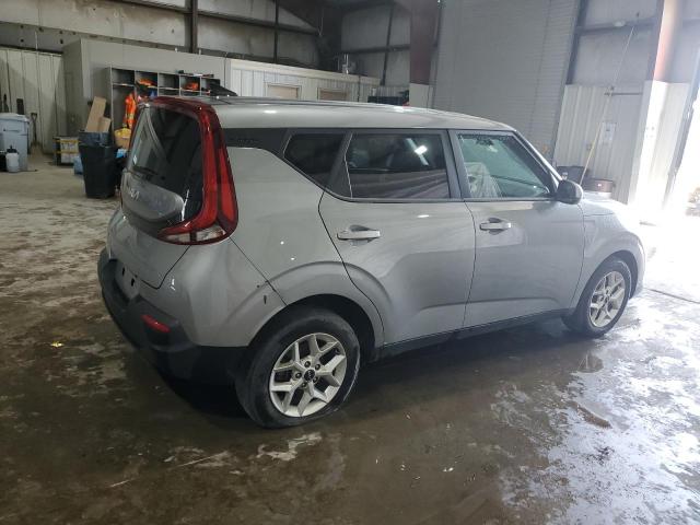 Image 3 of 2022 KIA SOUL LX 2022 with VIN KNDJ23AU5N7824401
