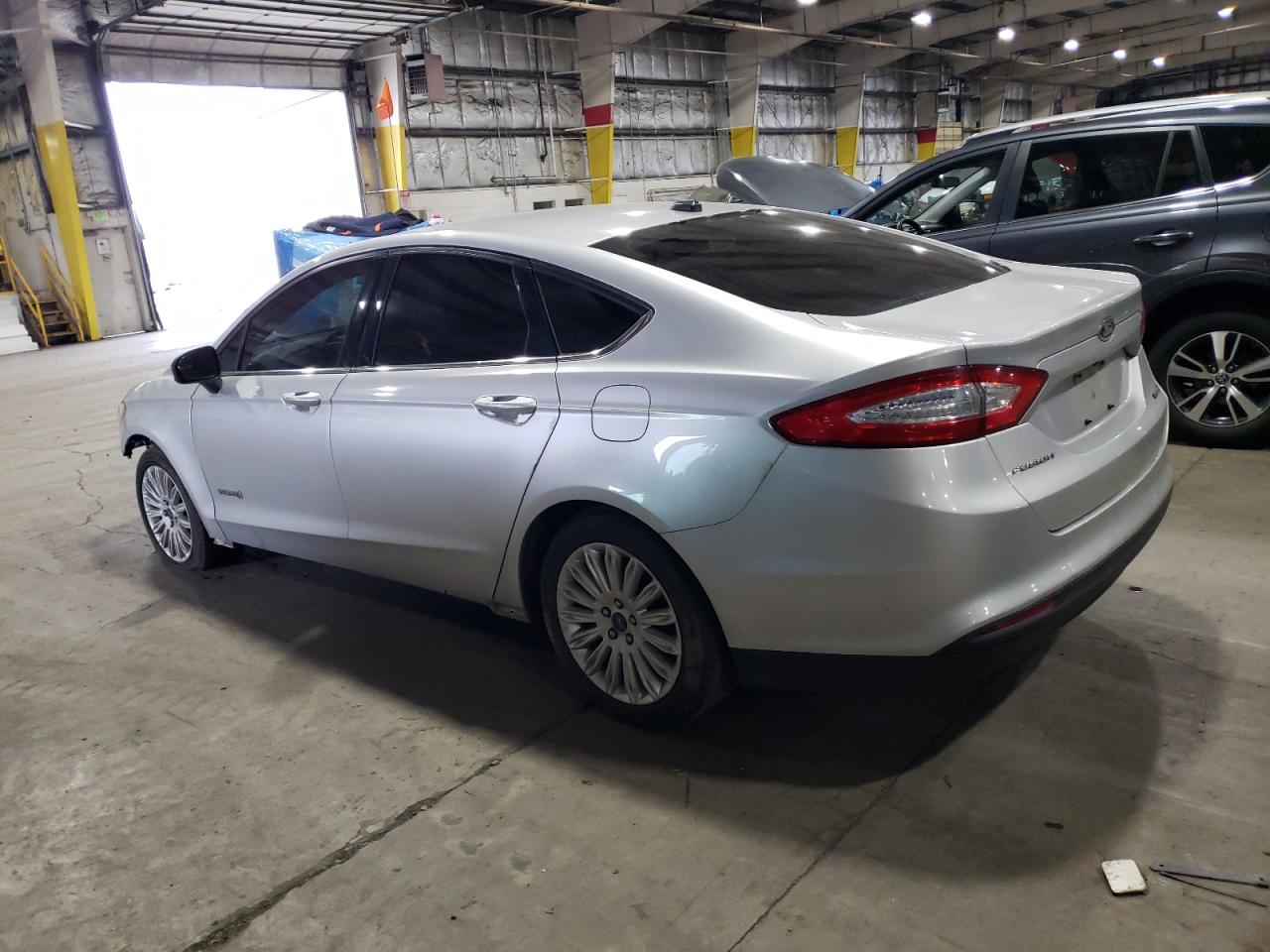Image 2 of 2015 FORD FUSION S HYBRID 2015 with VIN 3FA6P0UU2FR138849