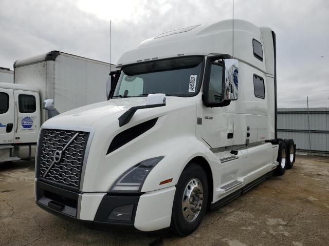Image 2 of 2020 VOLVO VN VNL 2020 with VIN 4V4NC9EH6LN236860