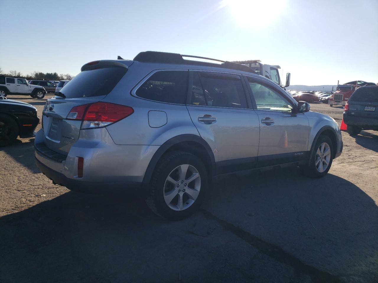 Obraz 3 z 2014 SUBARU OUTBACK 2.5I PREMIUM 2014 z VIN 4S4BRBDCXE3257490