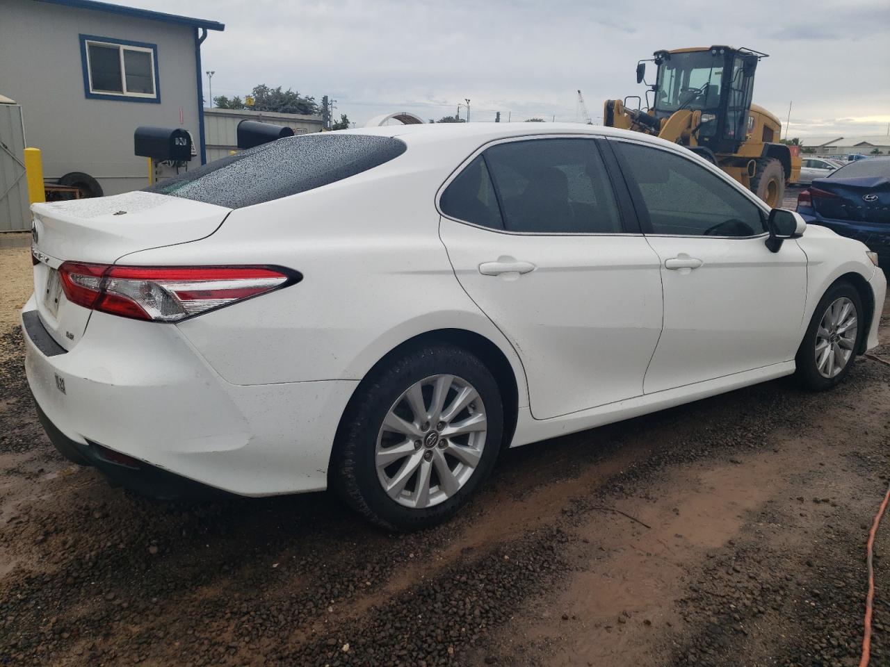 Изображение 3 2019 TOYOTA CAMRY L 2019 с VIN 4T1B11HK9KU188929
