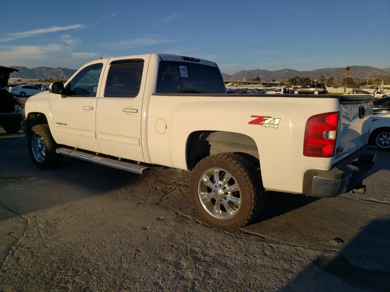 Image 2 of 2010 CHEVROLET SILVERADO K2500 HEAVY DUTY LTZ 2010 with VIN 1GC4KYBG4AF102016