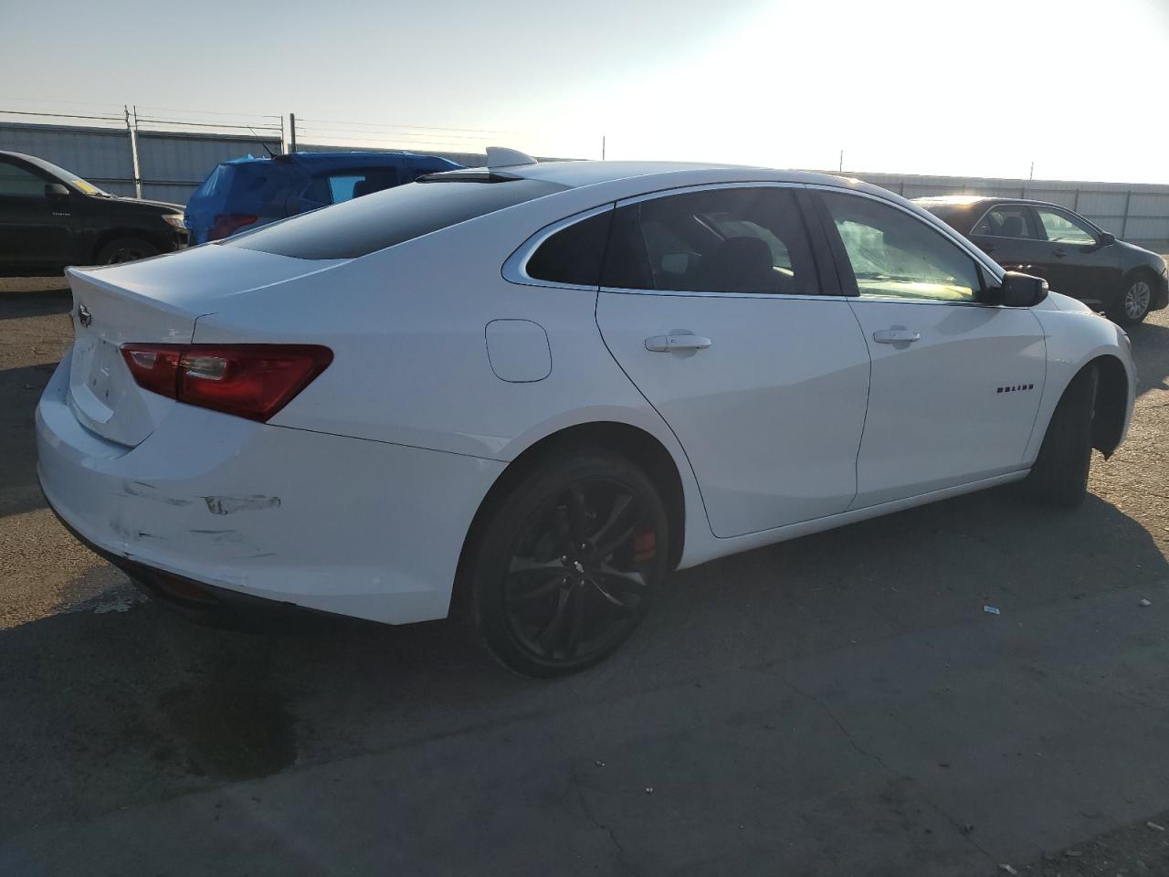 Image 3 of 2018 CHEVROLET MALIBU LT 2018 with VIN 1G1ZD5ST5JF265942