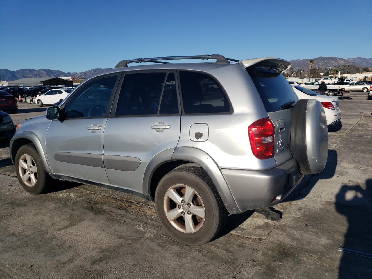 Изображение 2 2005 TOYOTA RAV4  2005 с VIN JTEGD20V456001713