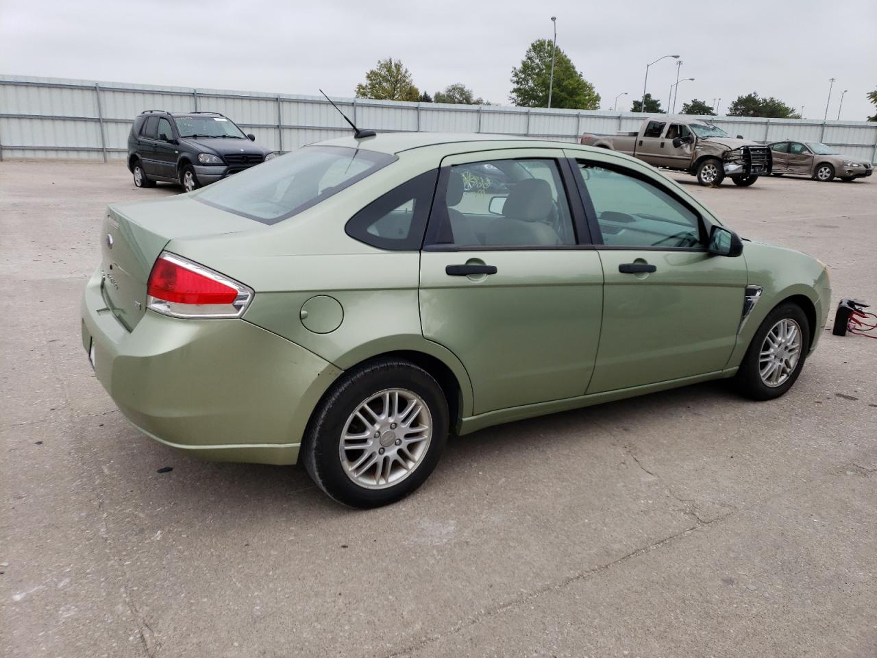 Image 3 of 2008 FORD FOCUS SE 2008 with VIN 1FAHP35N08W106502