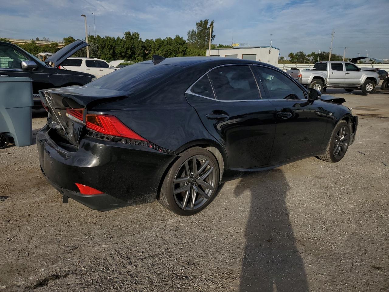 Image 3 of 2020 LEXUS IS 300 F-SPORT 2020 with VIN JTHGA1D2XL5108399