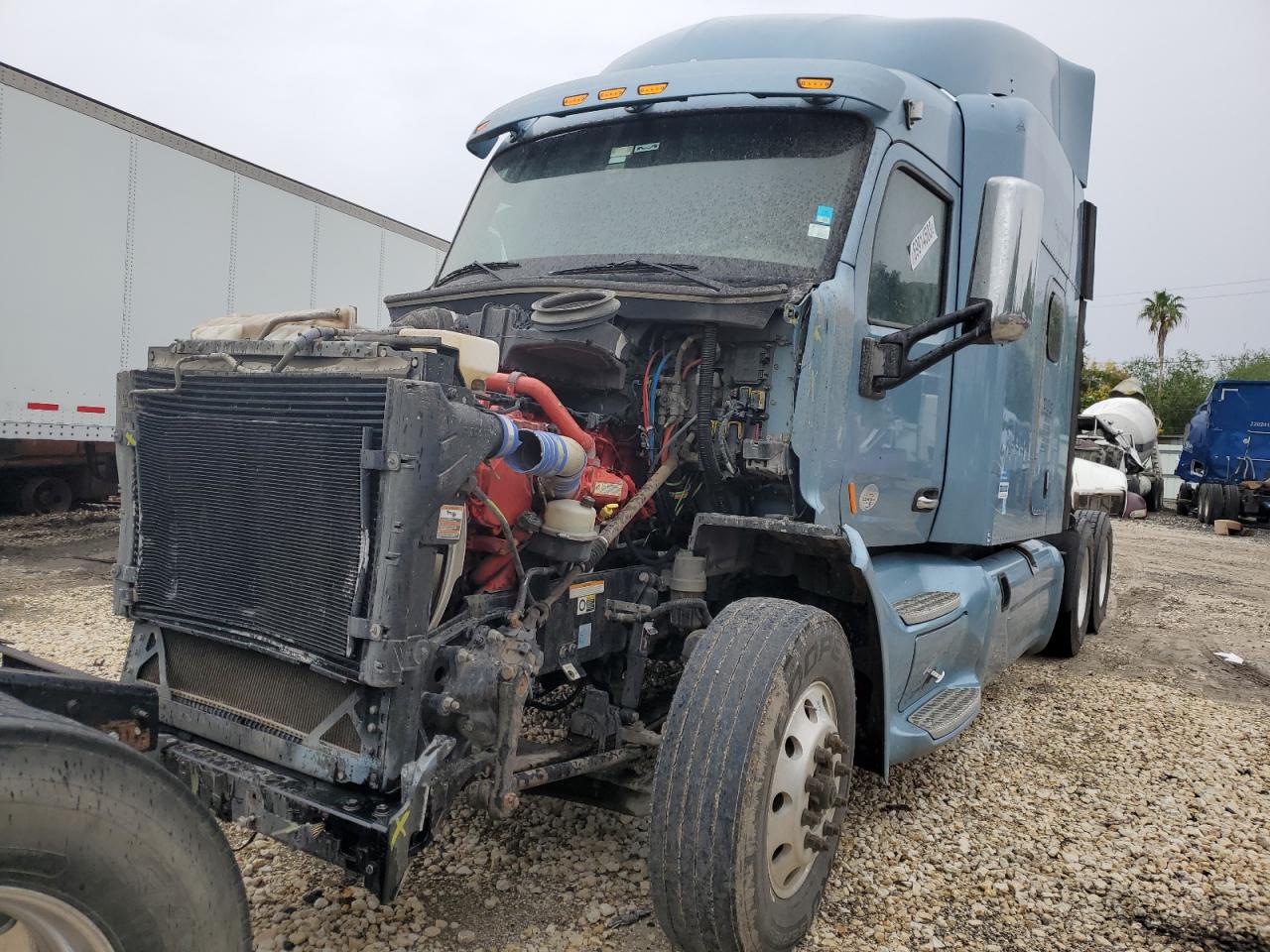 Image 2 of 2016 PETERBILT 579  2016 with VIN 1XPBD49X5GD281167
