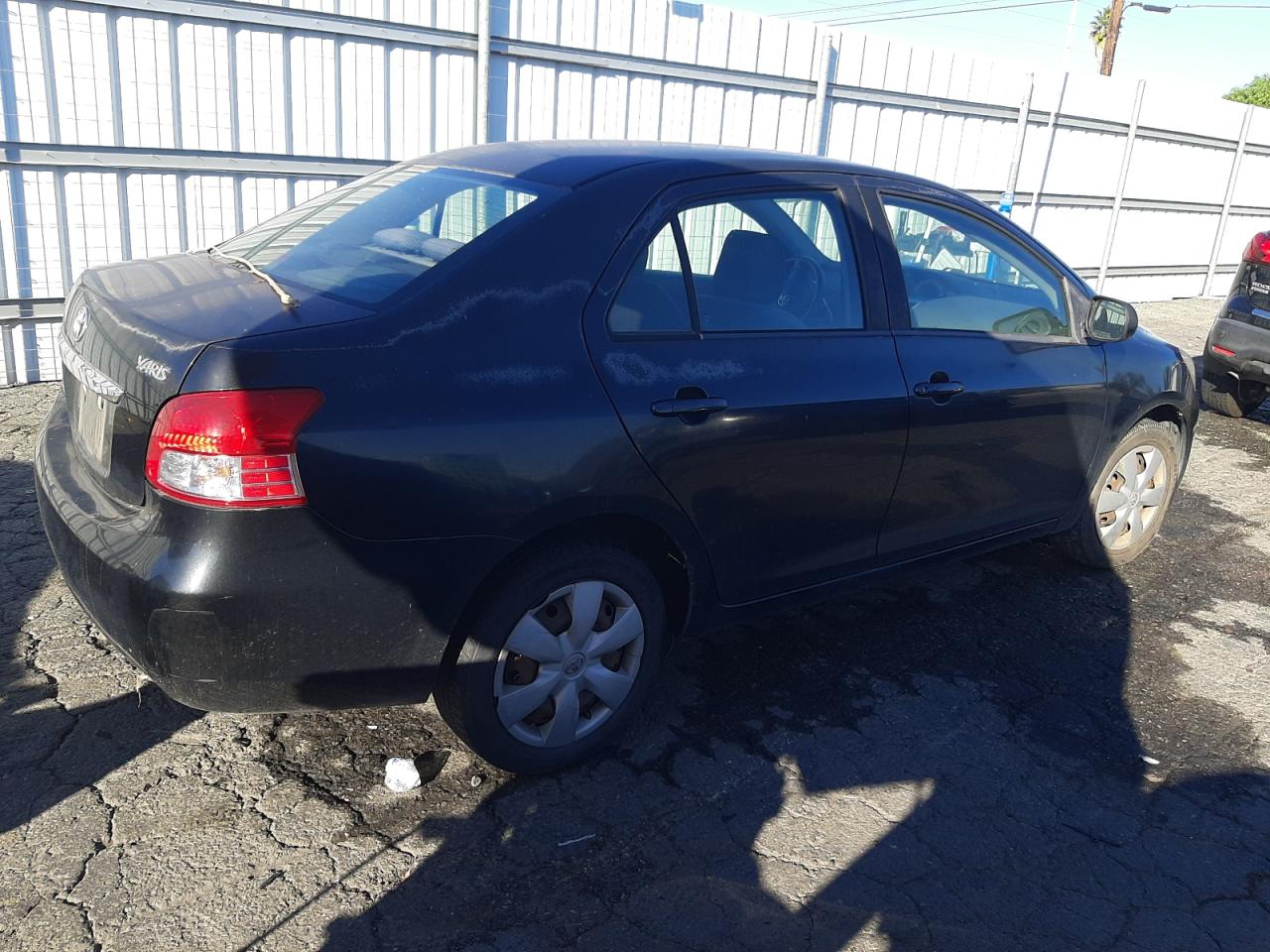 Image 3 of 2007 TOYOTA YARIS  2007 with VIN JTDBT923071053264