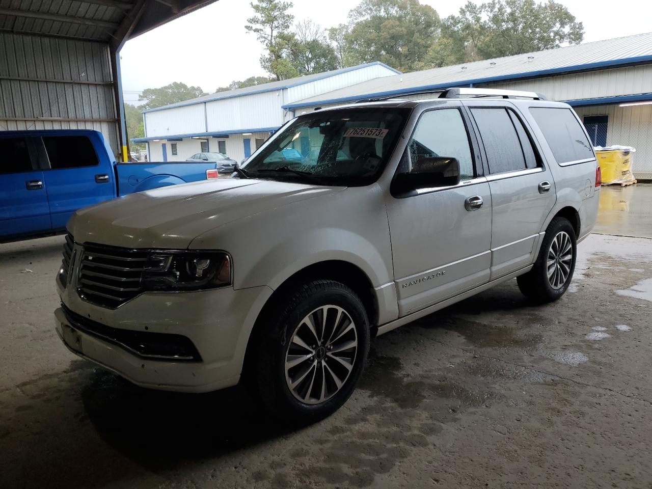 Image 1 of 2017 LINCOLN NAVIGATOR SELECT 2017 with VIN 5LMJJ2HT7HEL10617