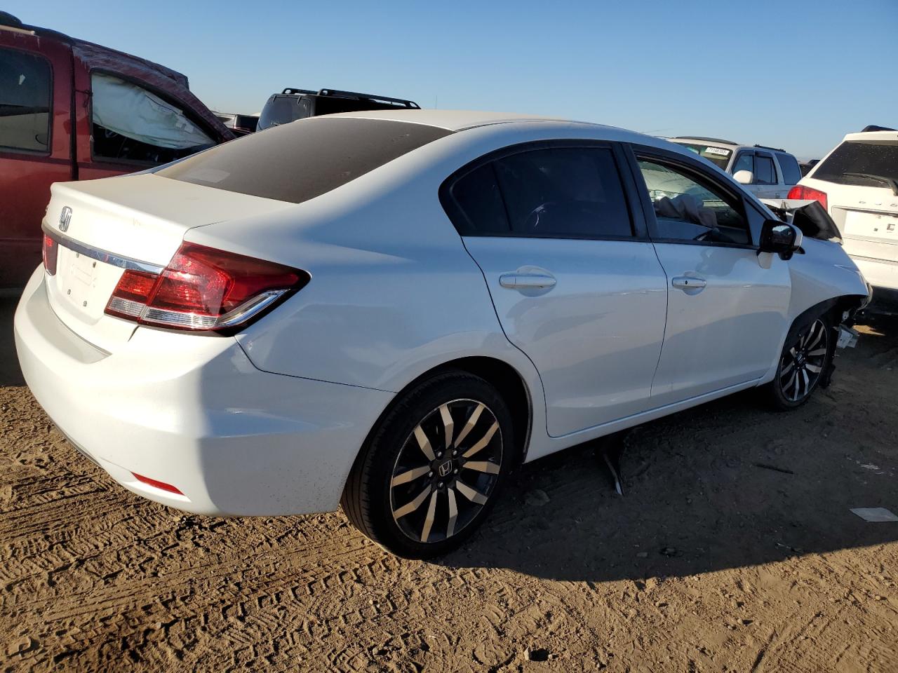 Image 3 of 2015 HONDA CIVIC EXL 2015 with VIN 19XFB2F93FE007658