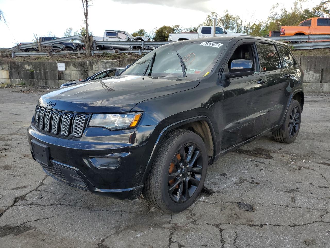 Изображение 1 2018 JEEP GRAND CHEROKEE LAREDO 2018 с VIN 1C4RJFAG7JC387410