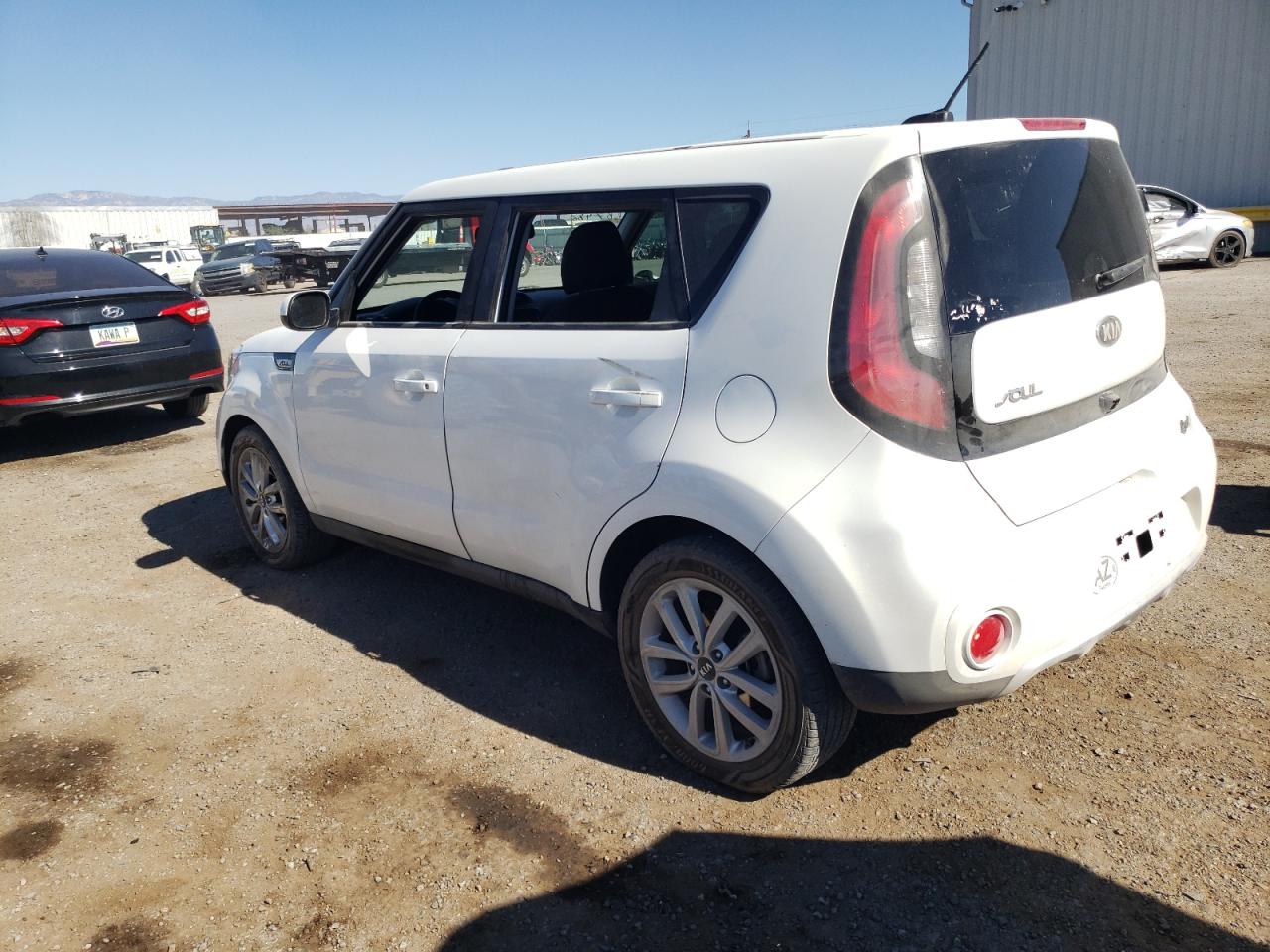 Изображение 2 2018 KIA SOUL + 2018 с VIN KNDJP3A55J7896560