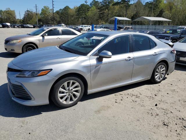 Obraz 1 z 2022 TOYOTA CAMRY LE 2022 z VIN 4T1C11AK3NU624113