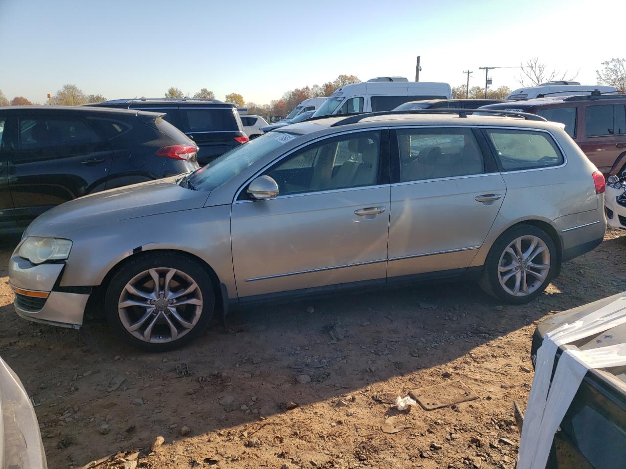 Image 1 of 2007 VOLKSWAGEN PASSAT 2.0T WAGON VALUE 2007 with VIN WVWLK73C47E005978