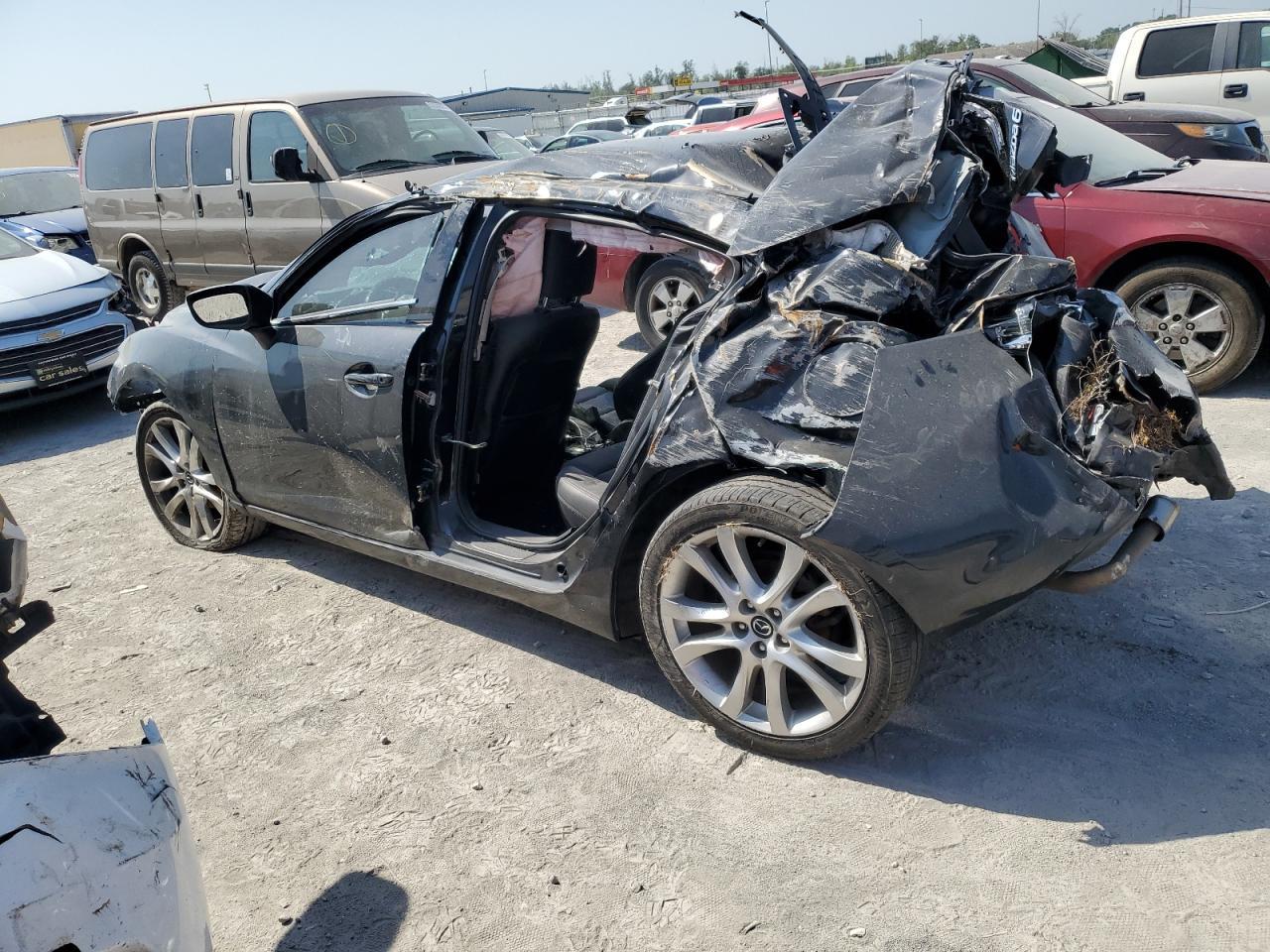 Obraz 2 z 2017 MAZDA 6 TOURING 2017 z VIN JM1GL1V53H1123961