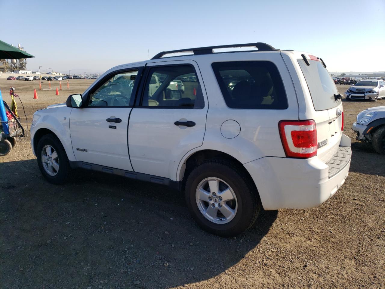 Image 2 of 2008 FORD ESCAPE XLT 2008 with VIN 1FMCU03148KC33431