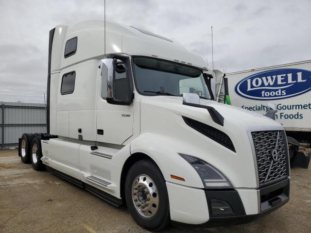 Image 1 of 2020 VOLVO VN VNL 2020 with VIN 4V4NC9EH6LN236860