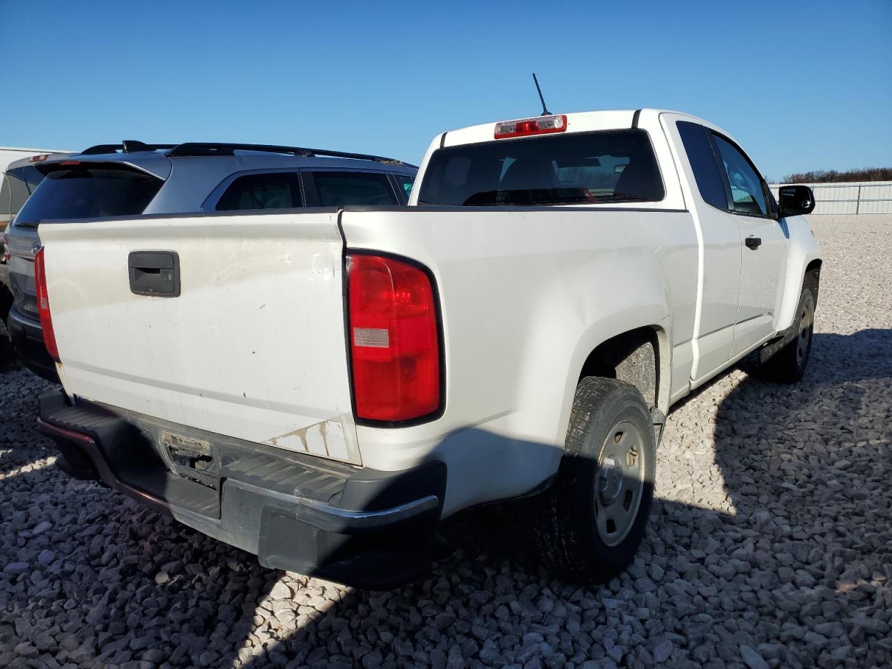 Image 3 of Chevrolet Colorado 2015 with VIN 1GCHSAEAXF1257545