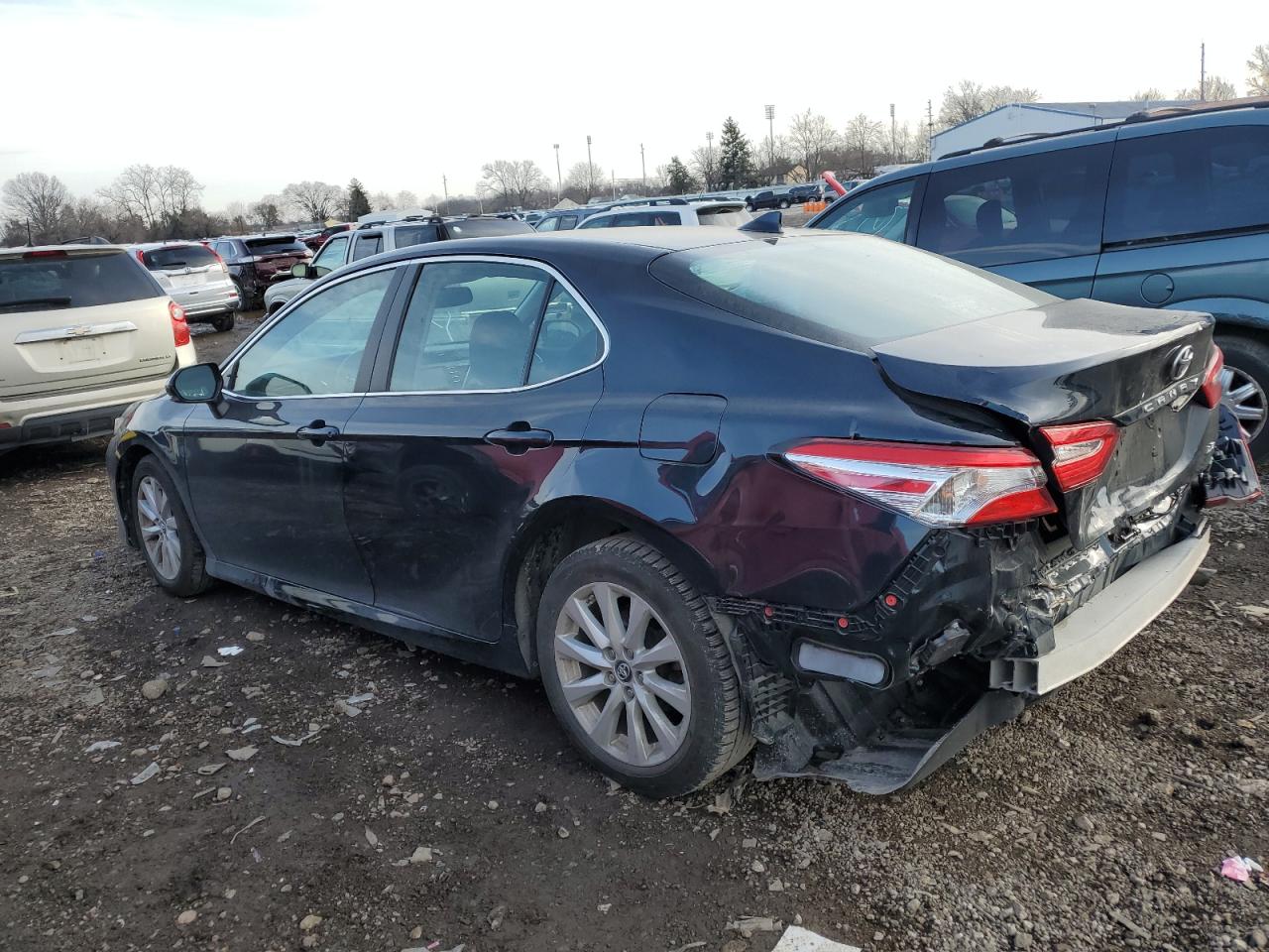 Изображение 2 2019 TOYOTA CAMRY L 2019 с VIN 4T1B11HK4KU853218