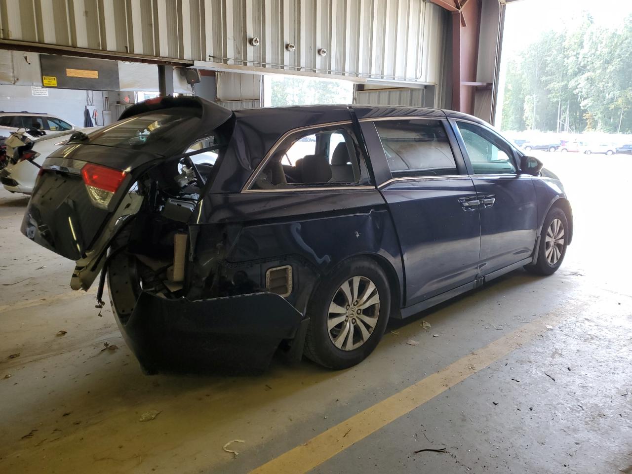 Image 3 of 2015 HONDA ODYSSEY EXL 2015 with VIN 5FNRL5H69FB050989