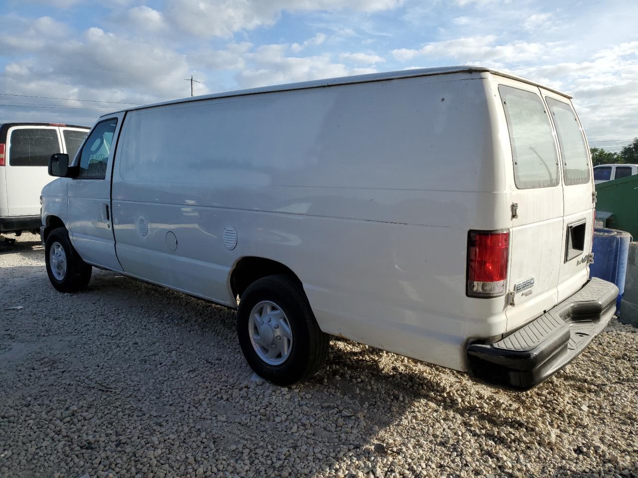 Image 2 of 2014 FORD ECONOLINE E350 SUPER DUTY VAN 2014 with VIN 1FDSS3EL4EDB04588