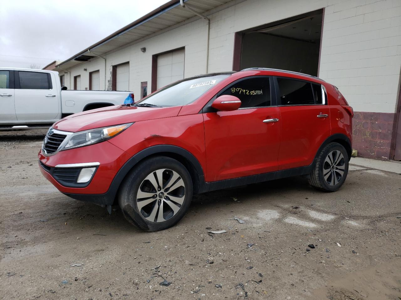 Image 1 of 2011 KIA SPORTAGE EX 2011 with VIN KNDPC3A25B7104890