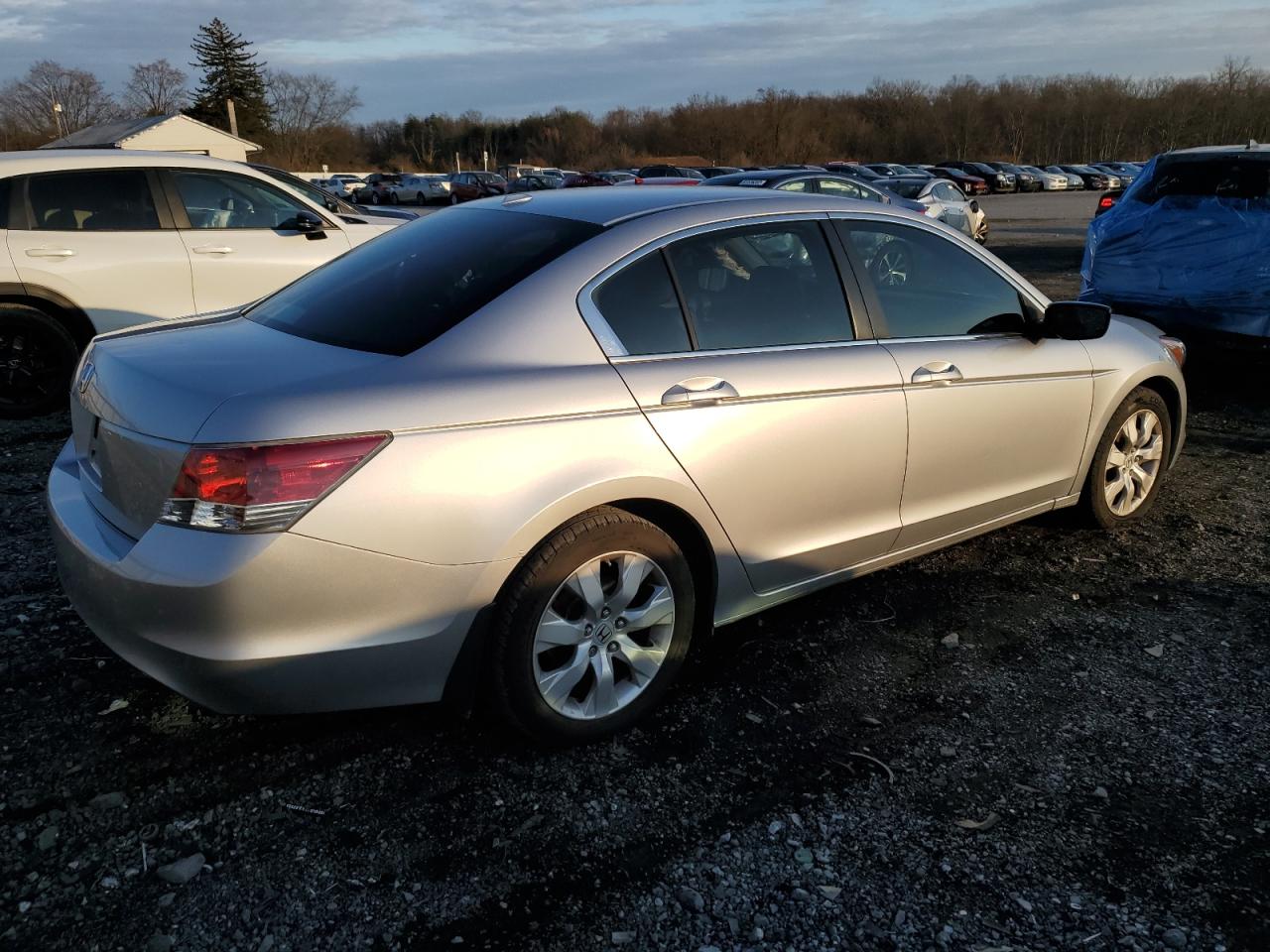 Image 3 of 2008 HONDA ACCORD EXL 2008 with VIN 1HGCP26818A015891