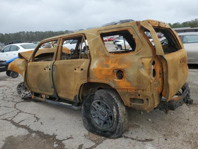 Obraz 2 z 2021 TOYOTA 4RUNNER SR5 2021 z VIN JTEEU5JR9M5245873