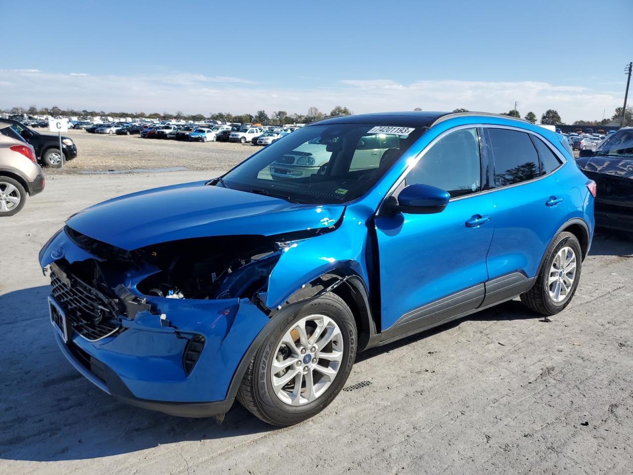 Obraz 1 z 2020 FORD ESCAPE SE 2020 z VIN 1FMCU0G65LUC31013